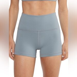Lululemon women’s workout high waist shorts size 10